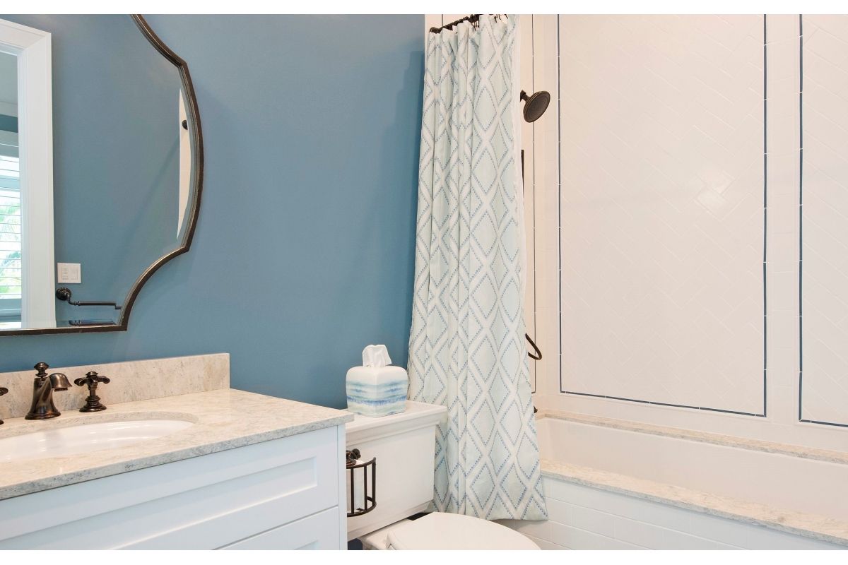 En suite bathroom