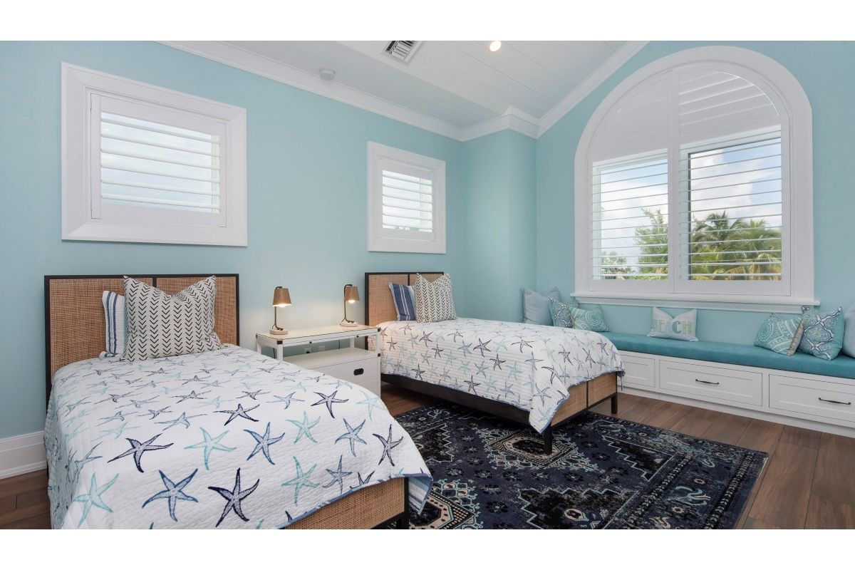 Upper level twins guest suite