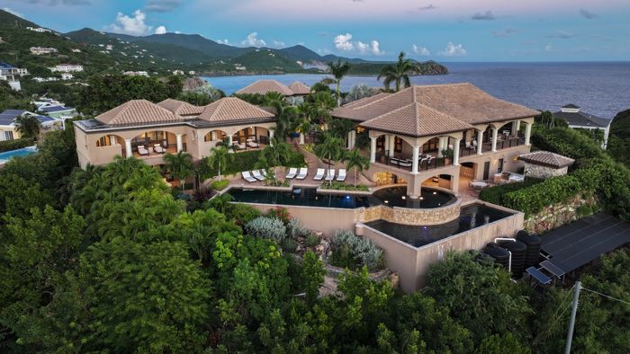 The Last Resort villa photo.