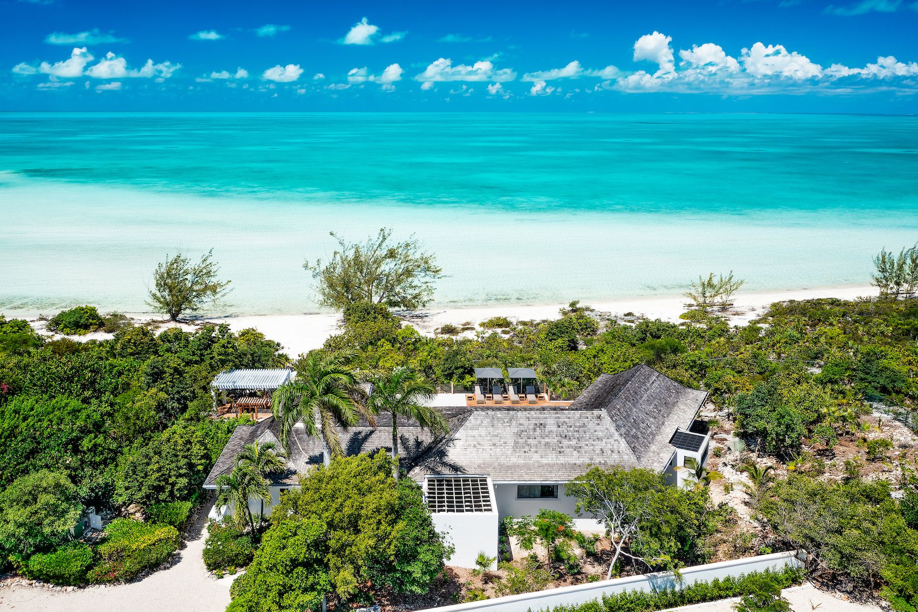 Turtle Villa Six Turtles Villa | Villa Rental Taylor Bay-Sapodilla Bay, Turks and ...