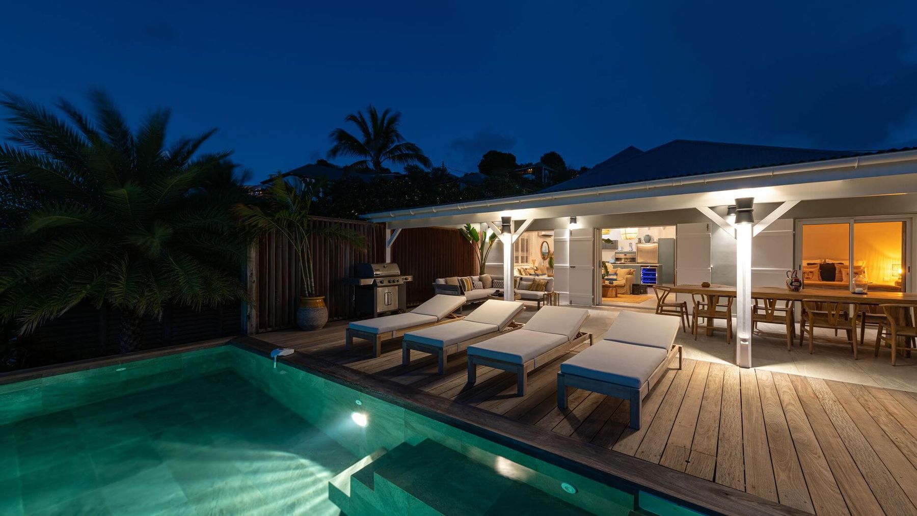 Essenia villa photo.