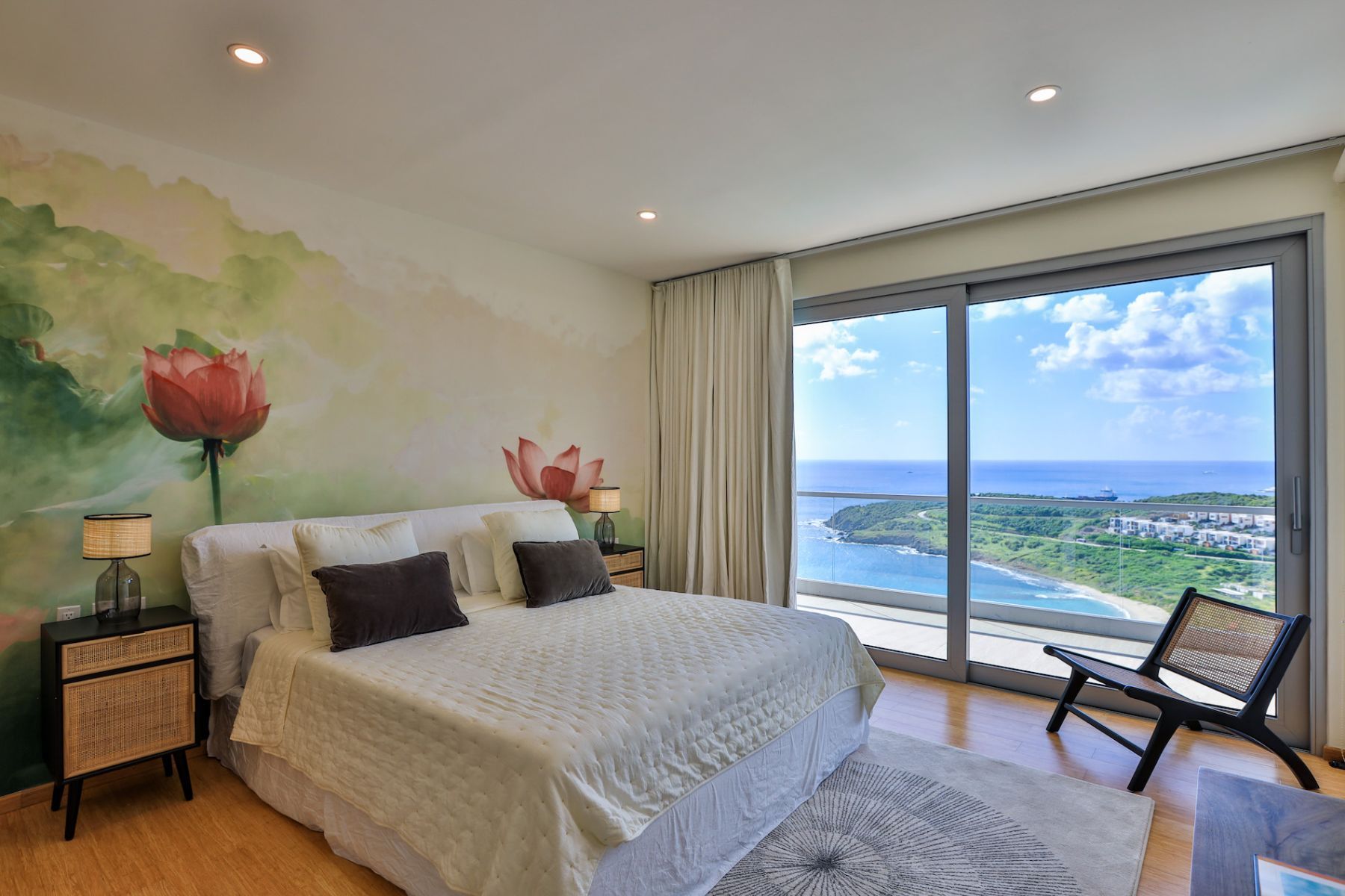 Numa villa photo.