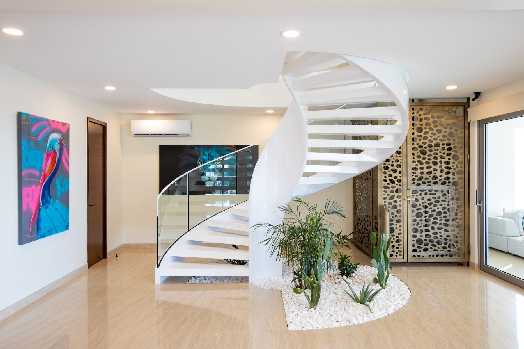 Numa villa photo.