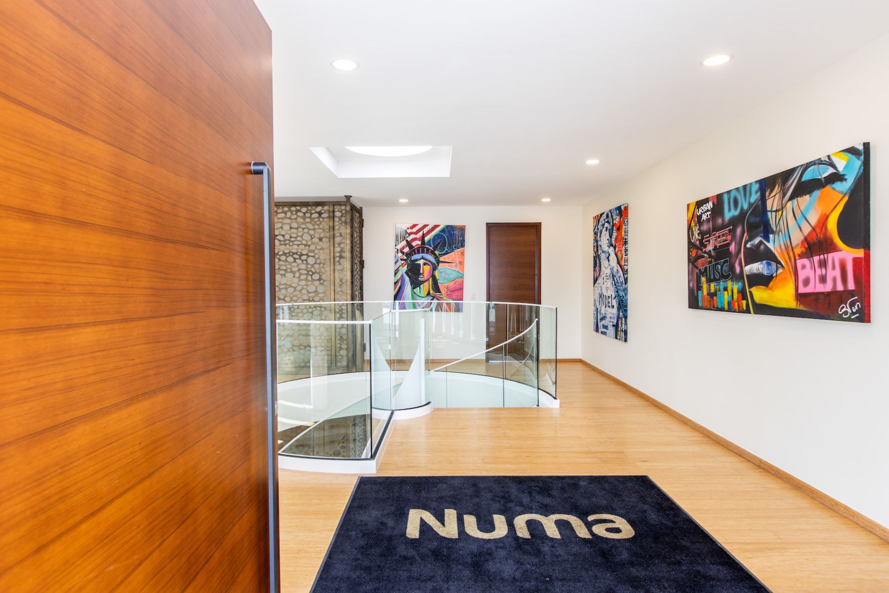 Numa villa photo.