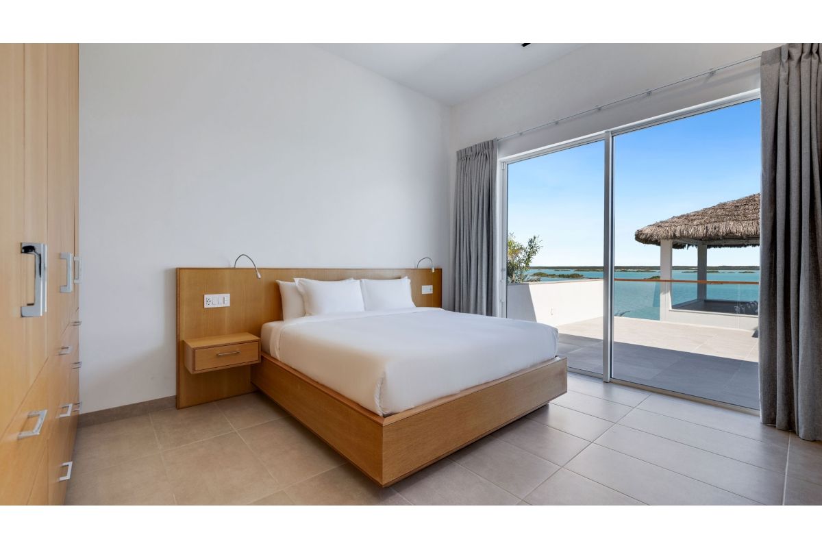 Ocean Breeze villa photo.