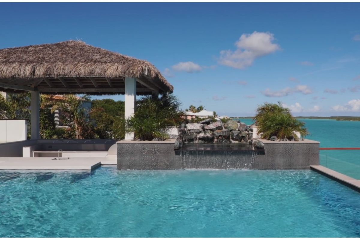 Pool waterfall