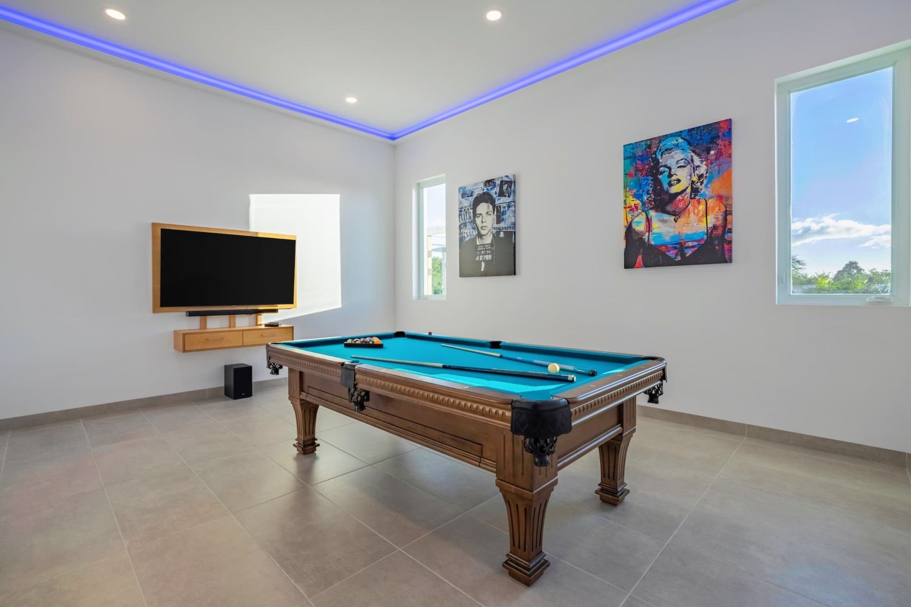 Ocean Breeze villa photo.