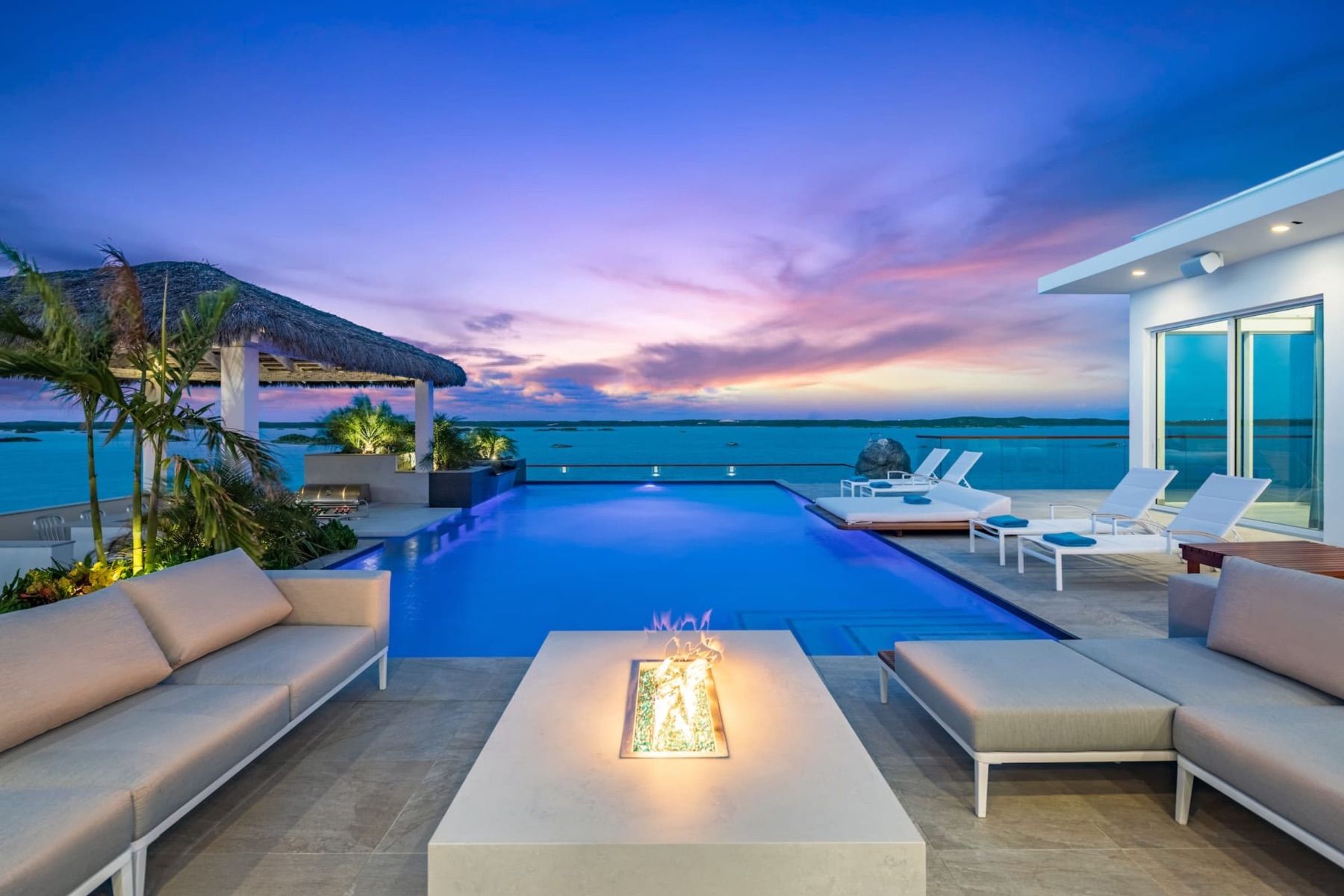Ocean Breeze villa photo.
