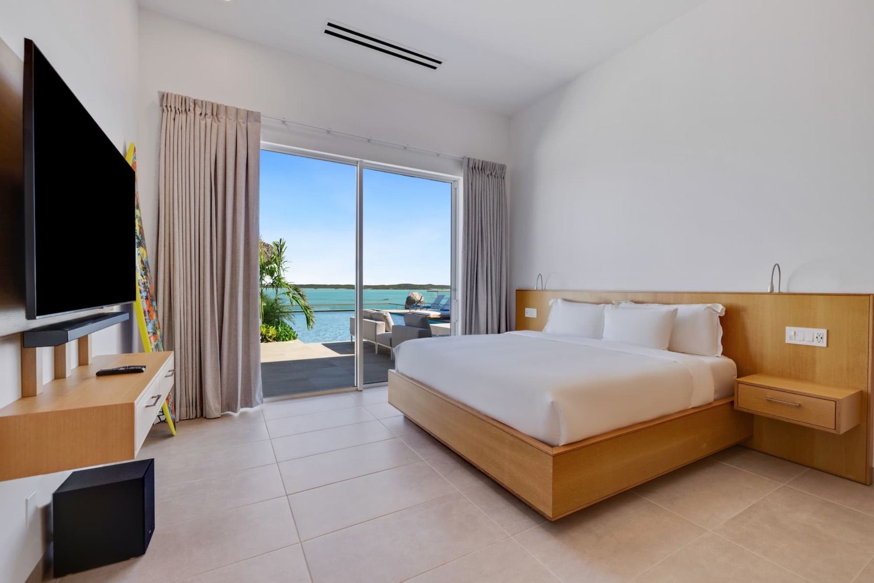 Ocean Breeze villa photo.