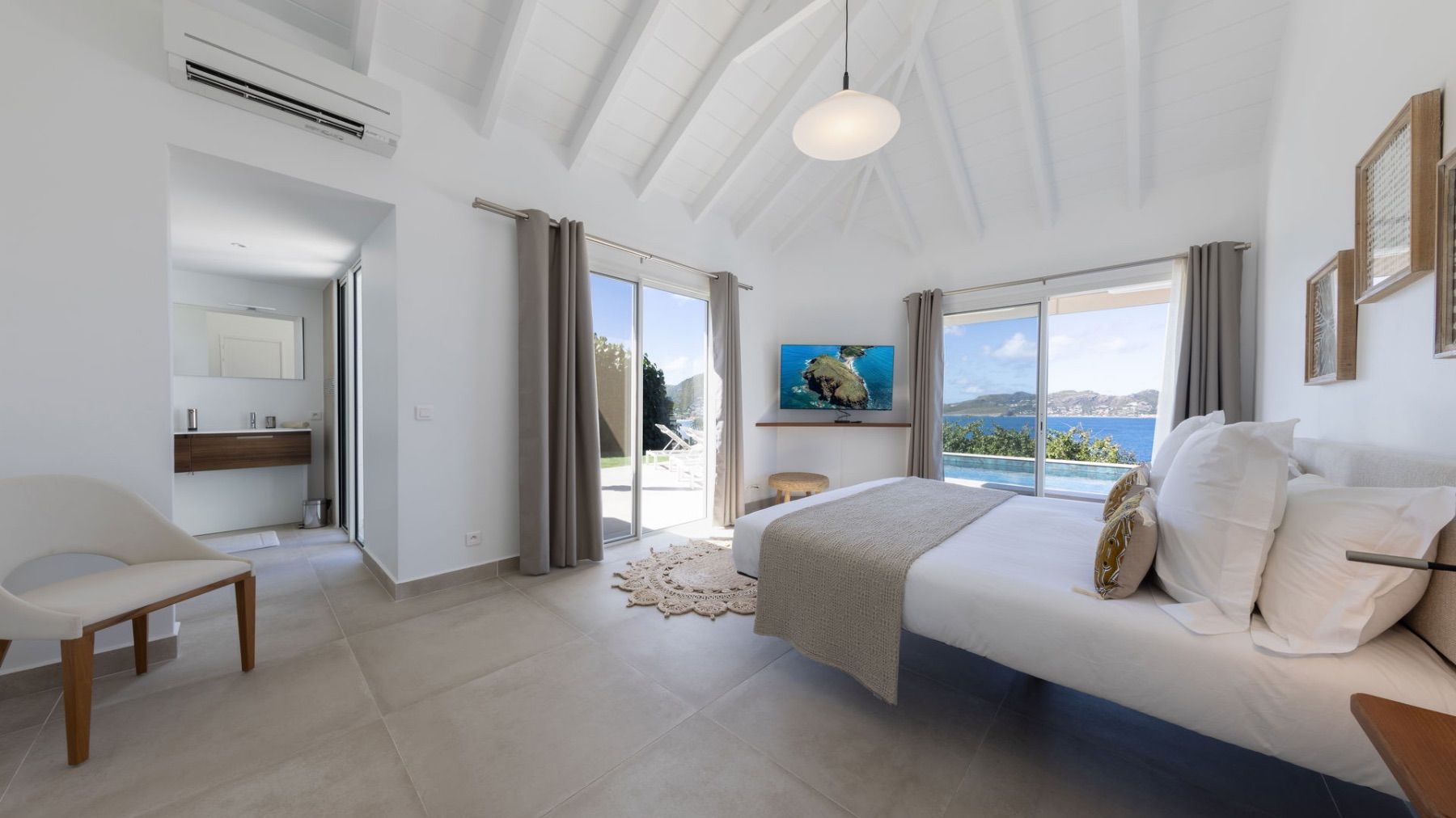 King Bedroom