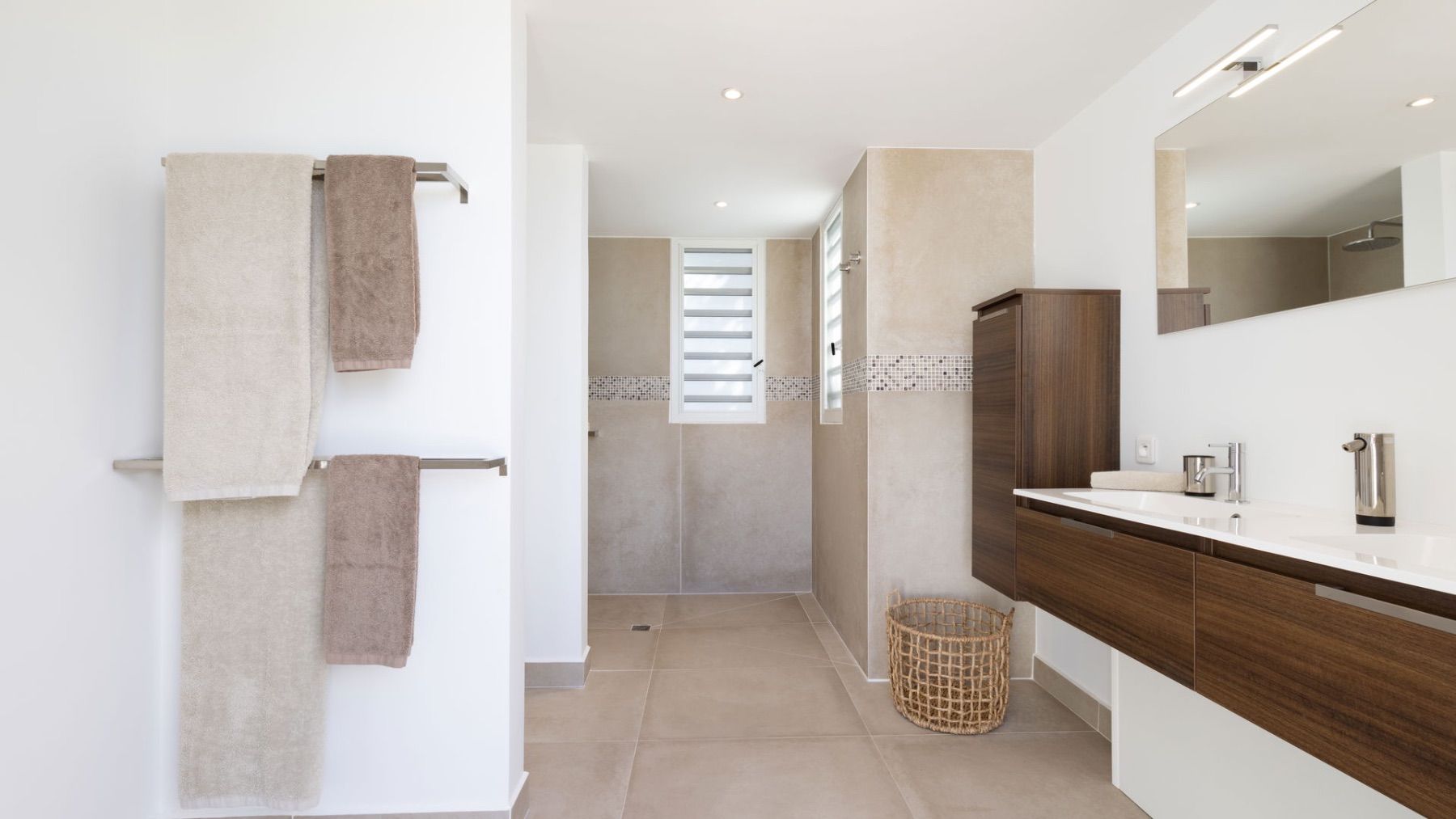 Ensuite
