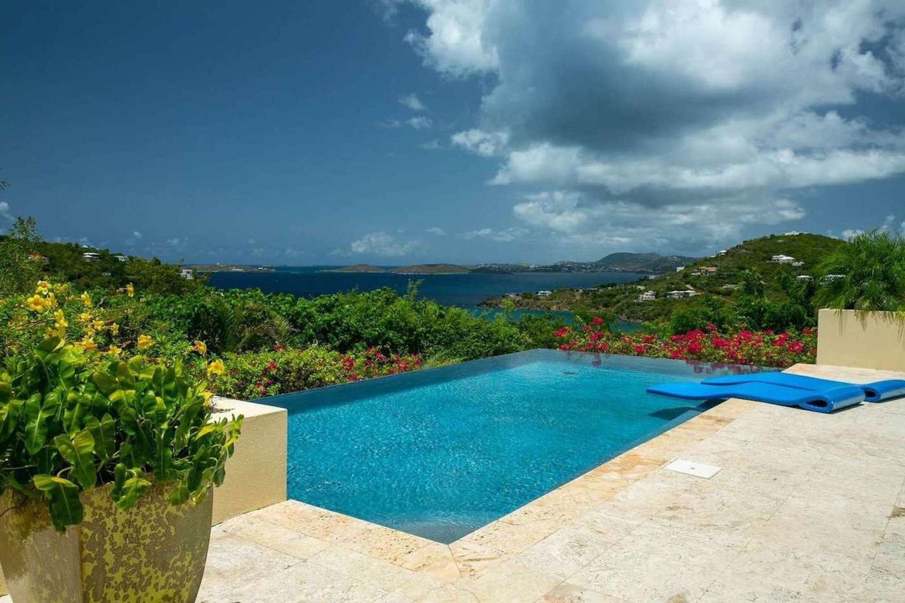 Tre Vista Estate villa photo.