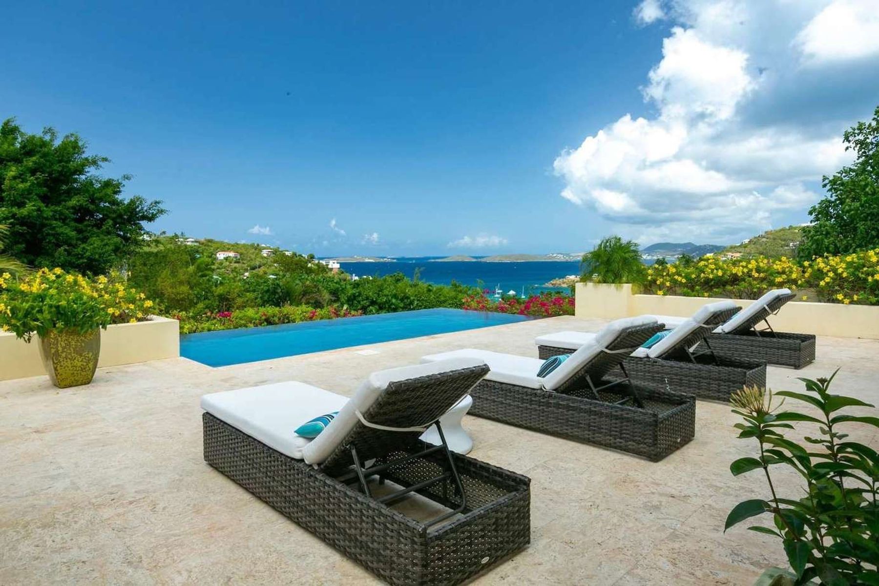 Tre Vista Estate villa photo.