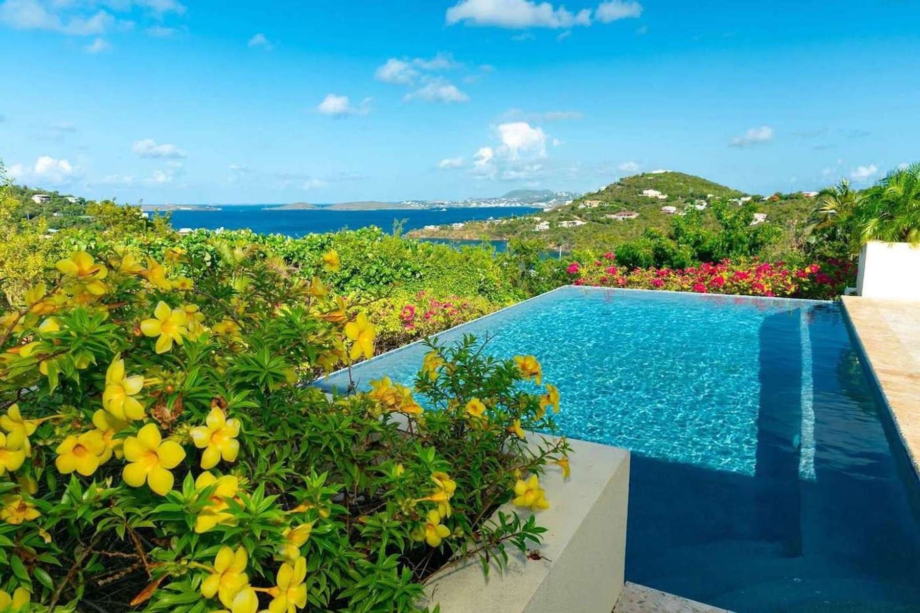 Tre Vista Estate villa photo.