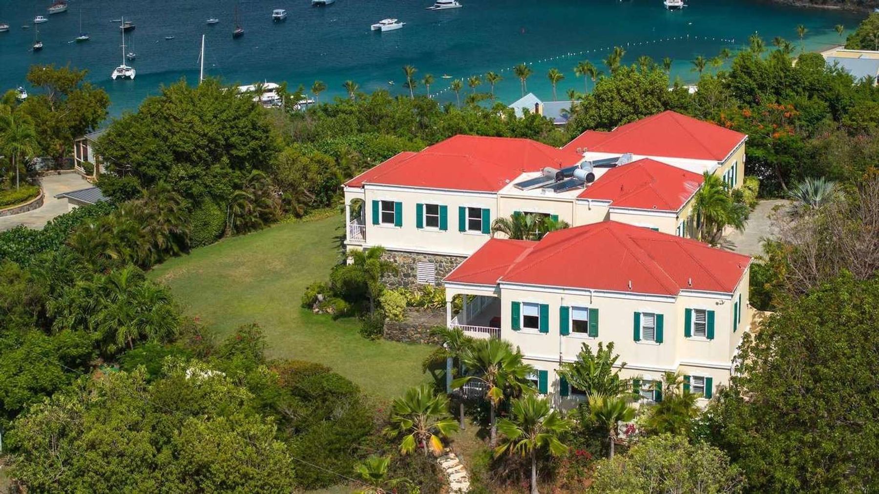 Tre Vista Estate villa photo.