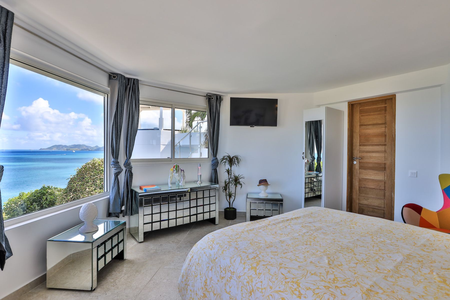 Infinity Blue villa photo.