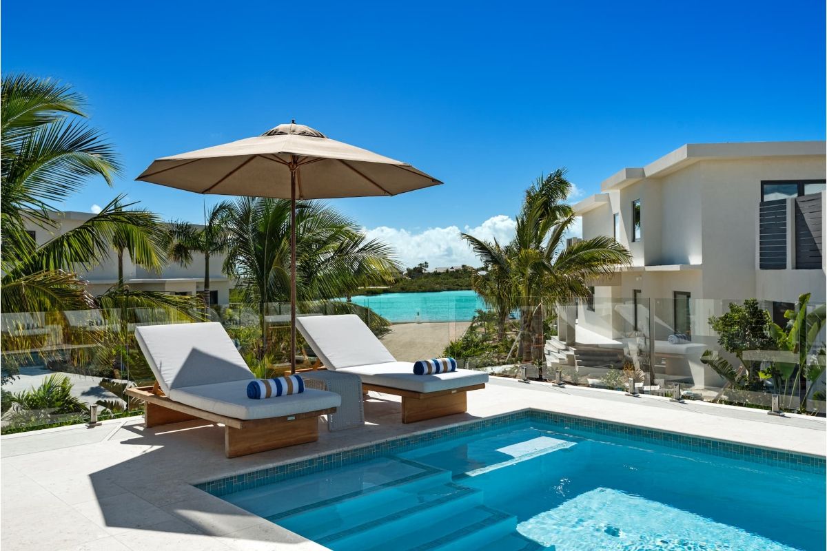 Pool area