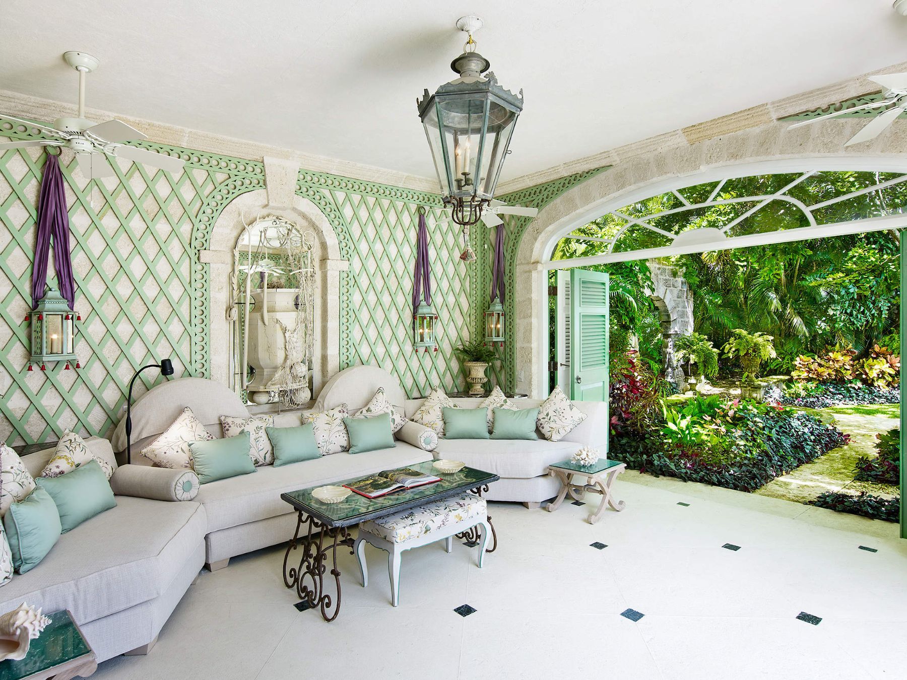 Leamington Estate villa photo.