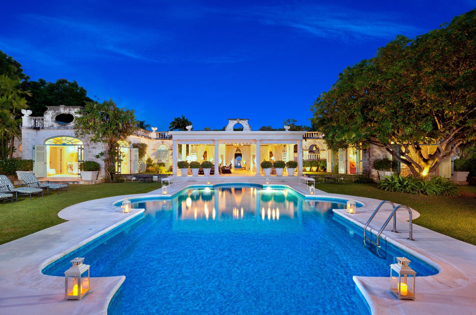Leamington Estate villa photo.