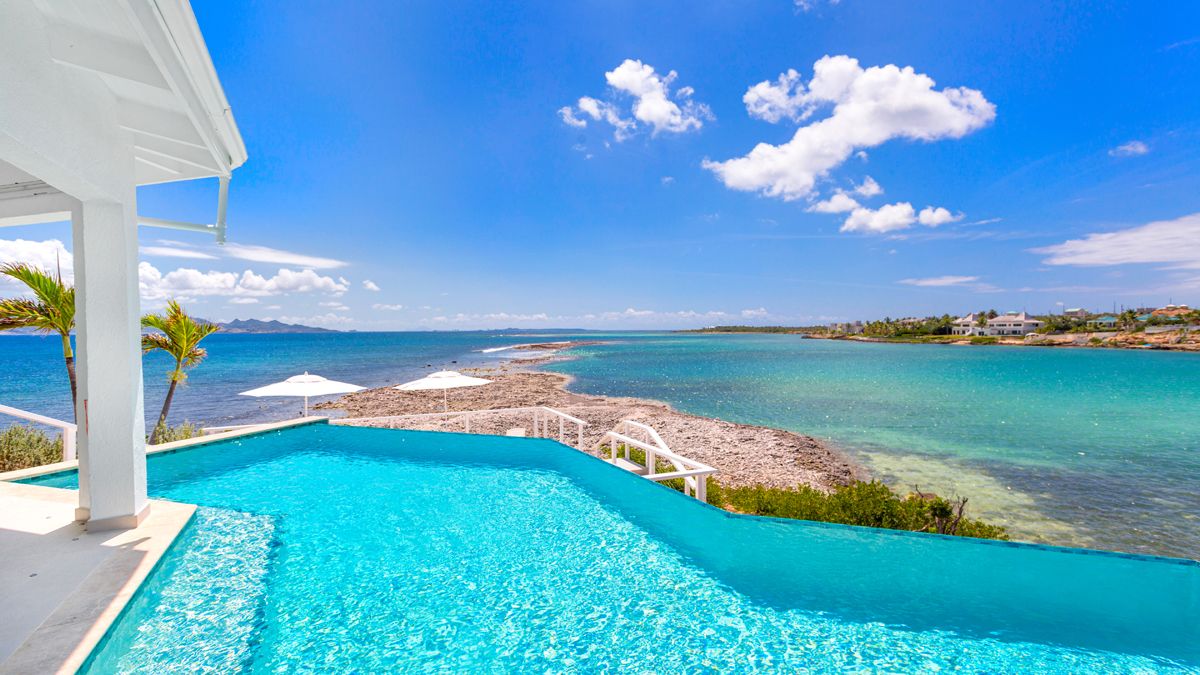 Angel Point villa photo.