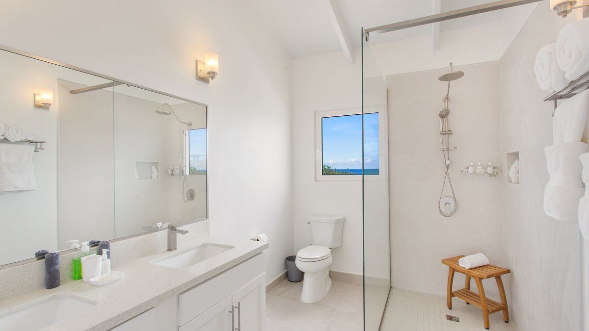 Angel Point villa photo.