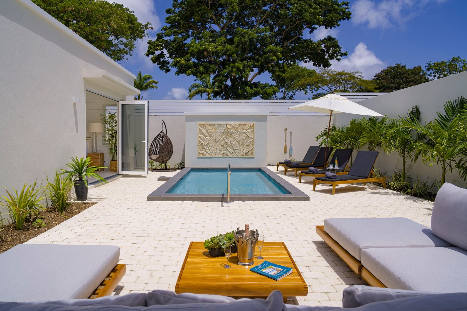 The White House at Porters Place villa photo.