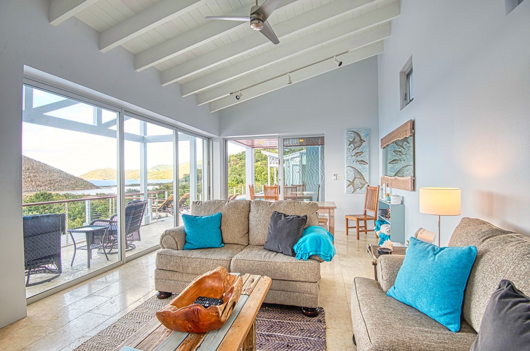 Smugglers Beachside villa photo.