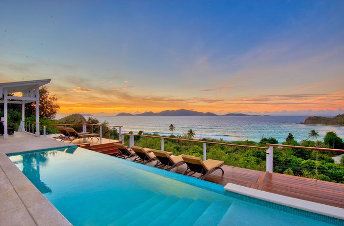 Smugglers Beachside villa photo.