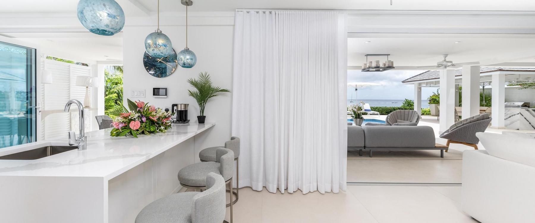 Blue Oyster villa photo.