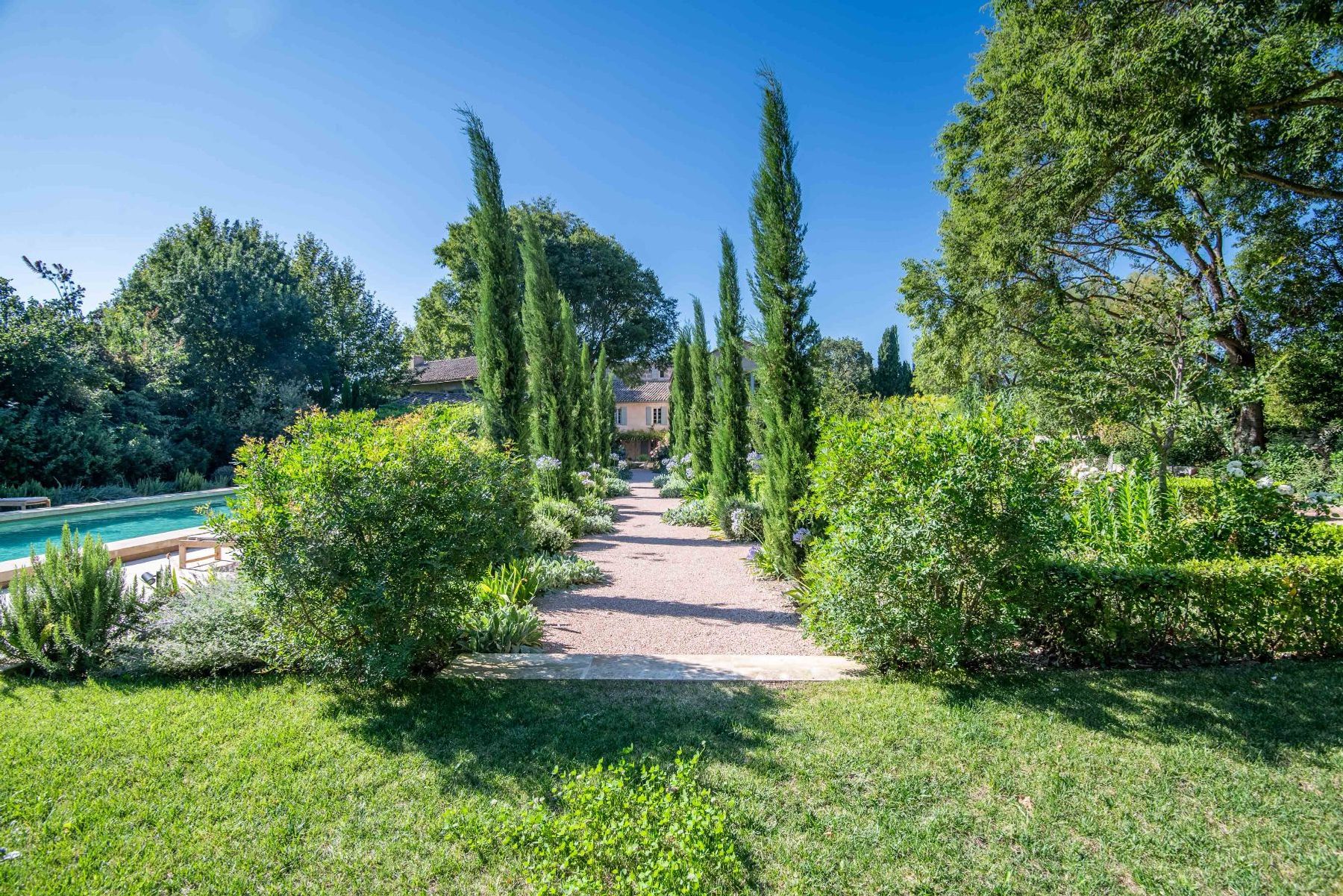Mas des Pierres villa photo.