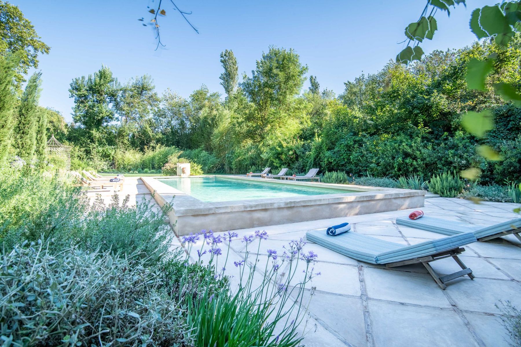 Mas des Pierres villa photo.