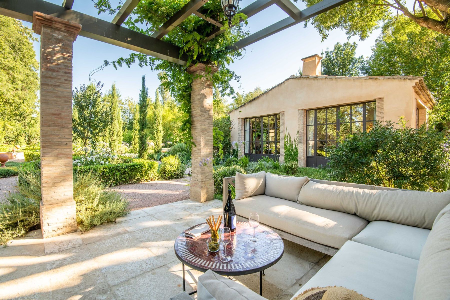Mas des Pierres villa photo.