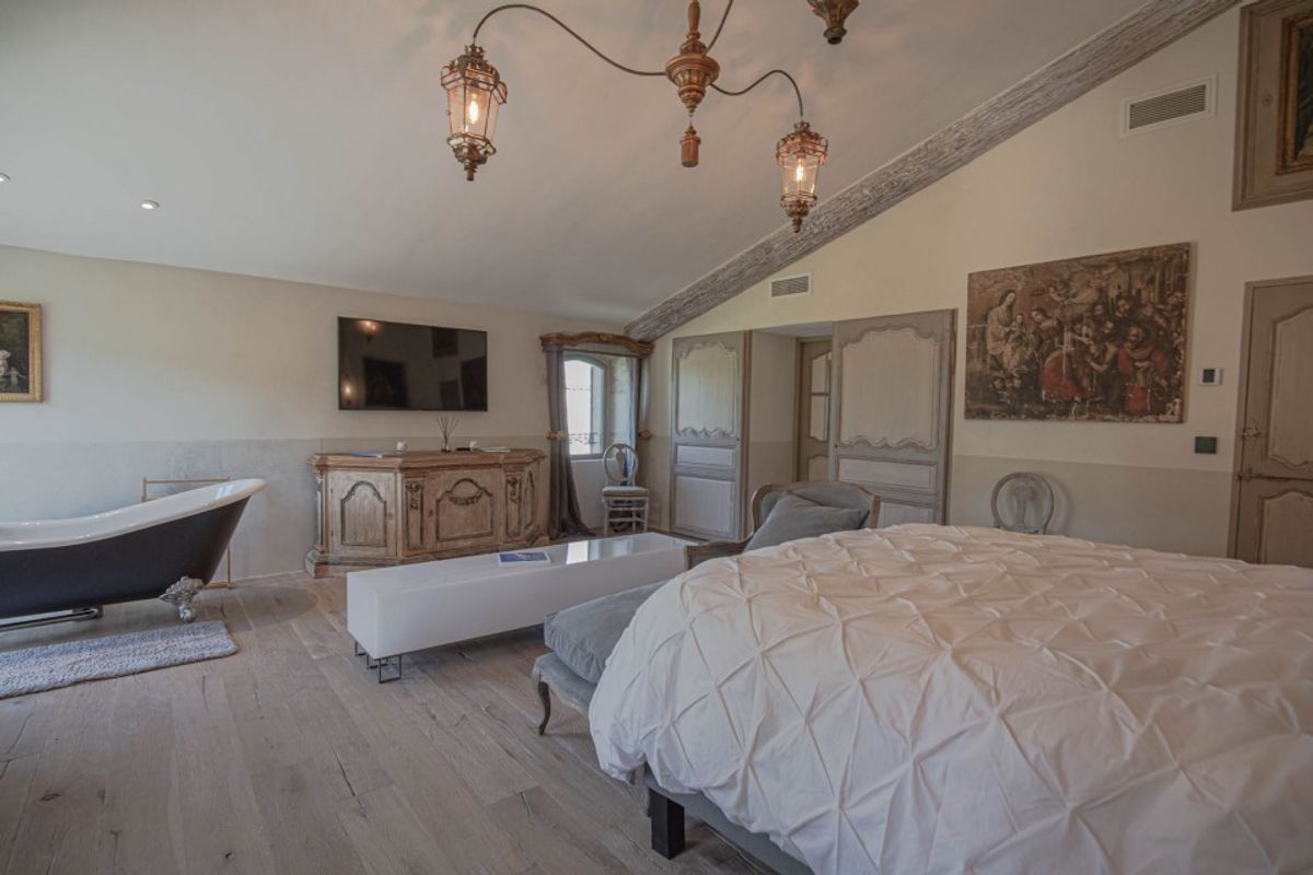 Mas des Tentations villa photo.