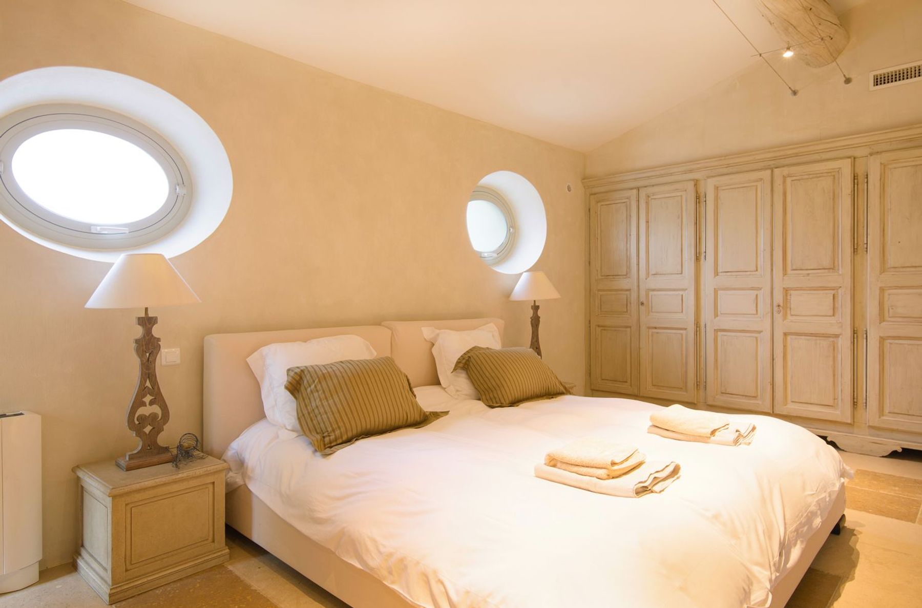 Mas La Grand Bergerie de Cabrieres villa photo.