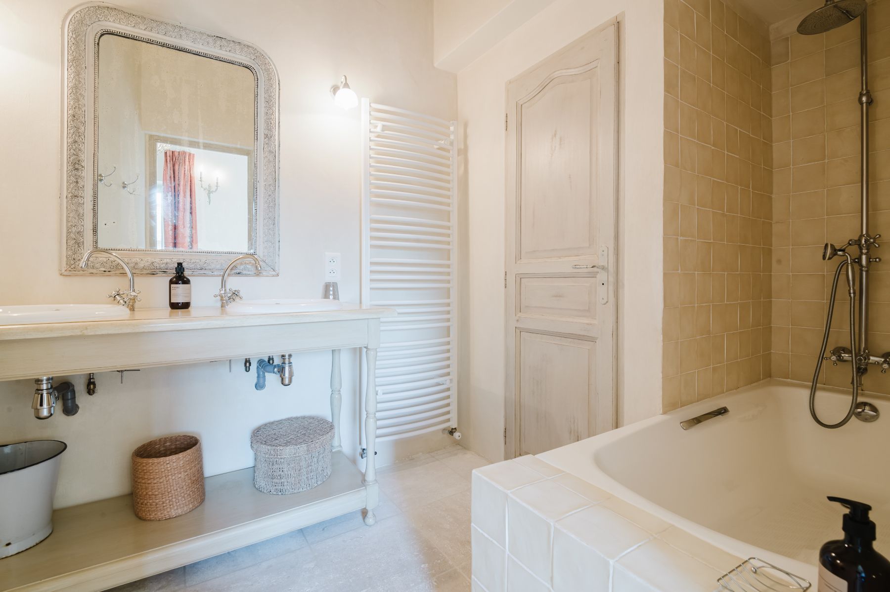 Mas La Grand Bergerie de Cabrieres villa photo.