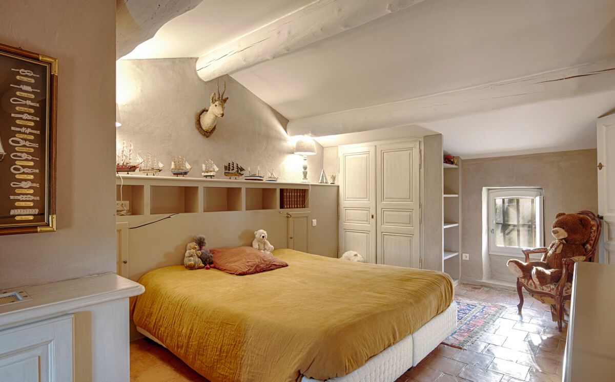 Mas des Costieres villa photo.