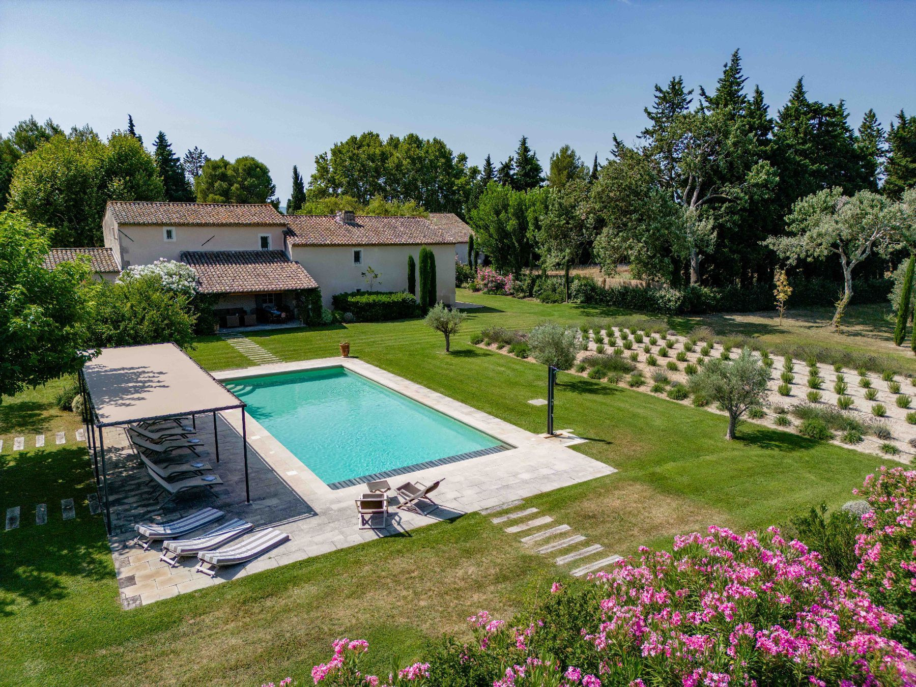 Mas des Costieres villa photo.
