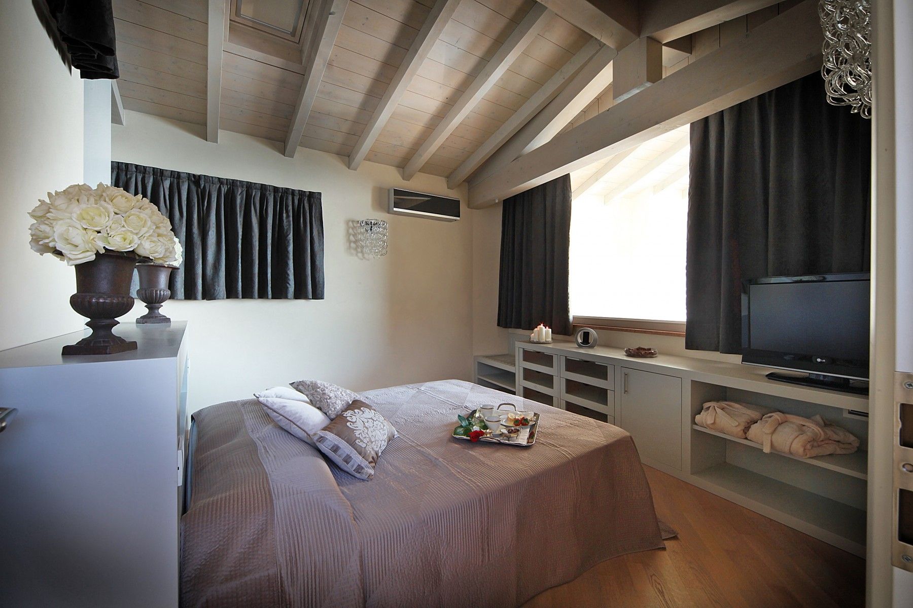 Vista Lago villa photo.