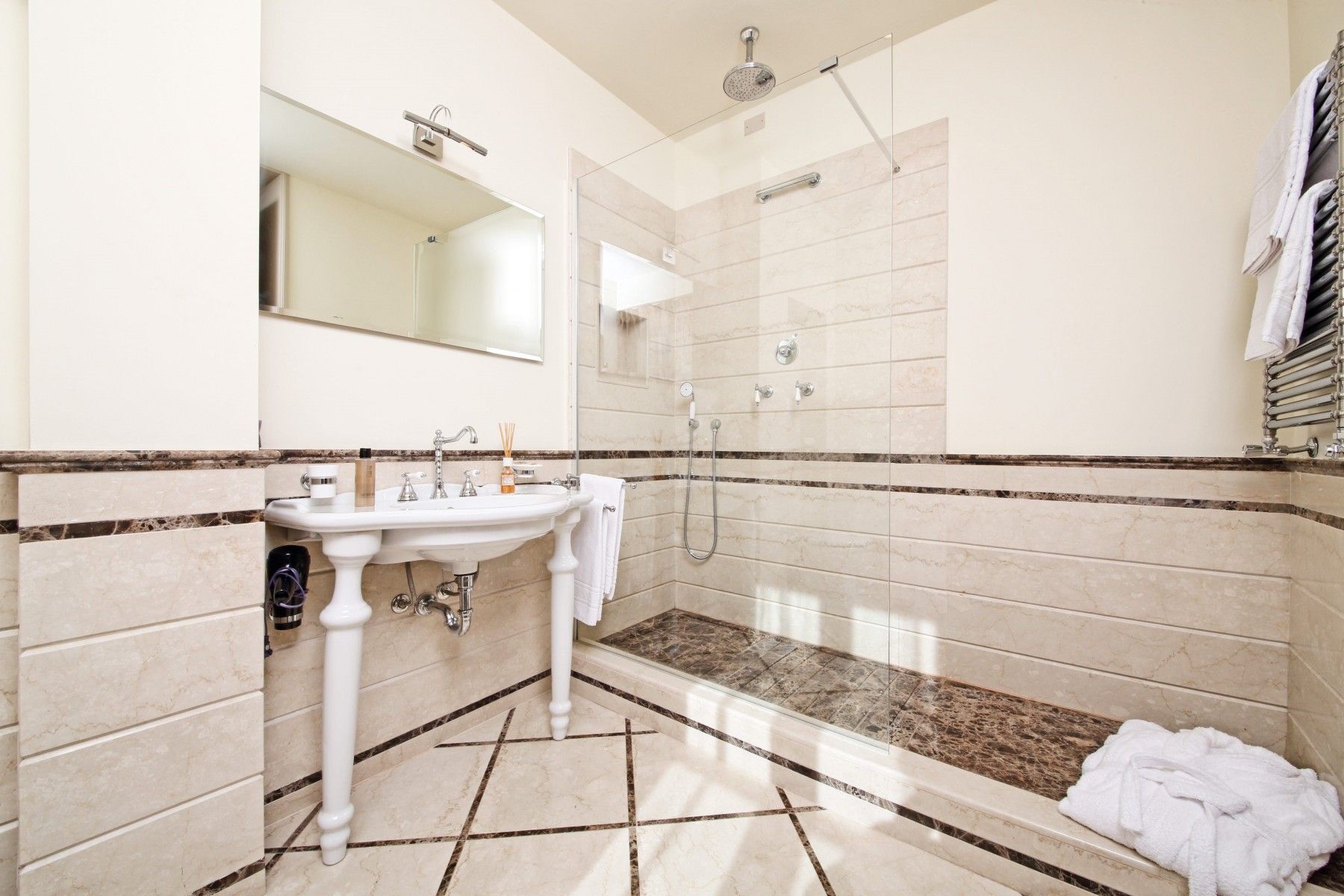 Vista Lago villa photo.