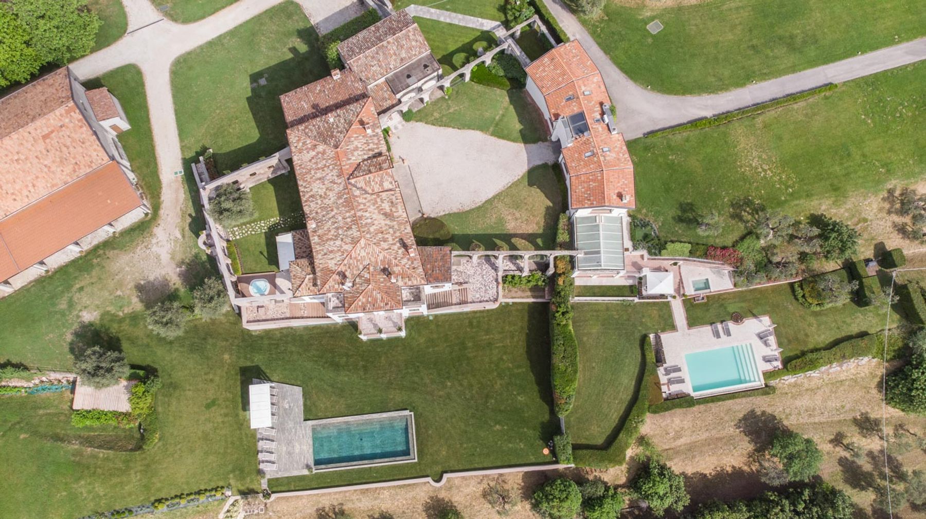Vista Lago villa photo.