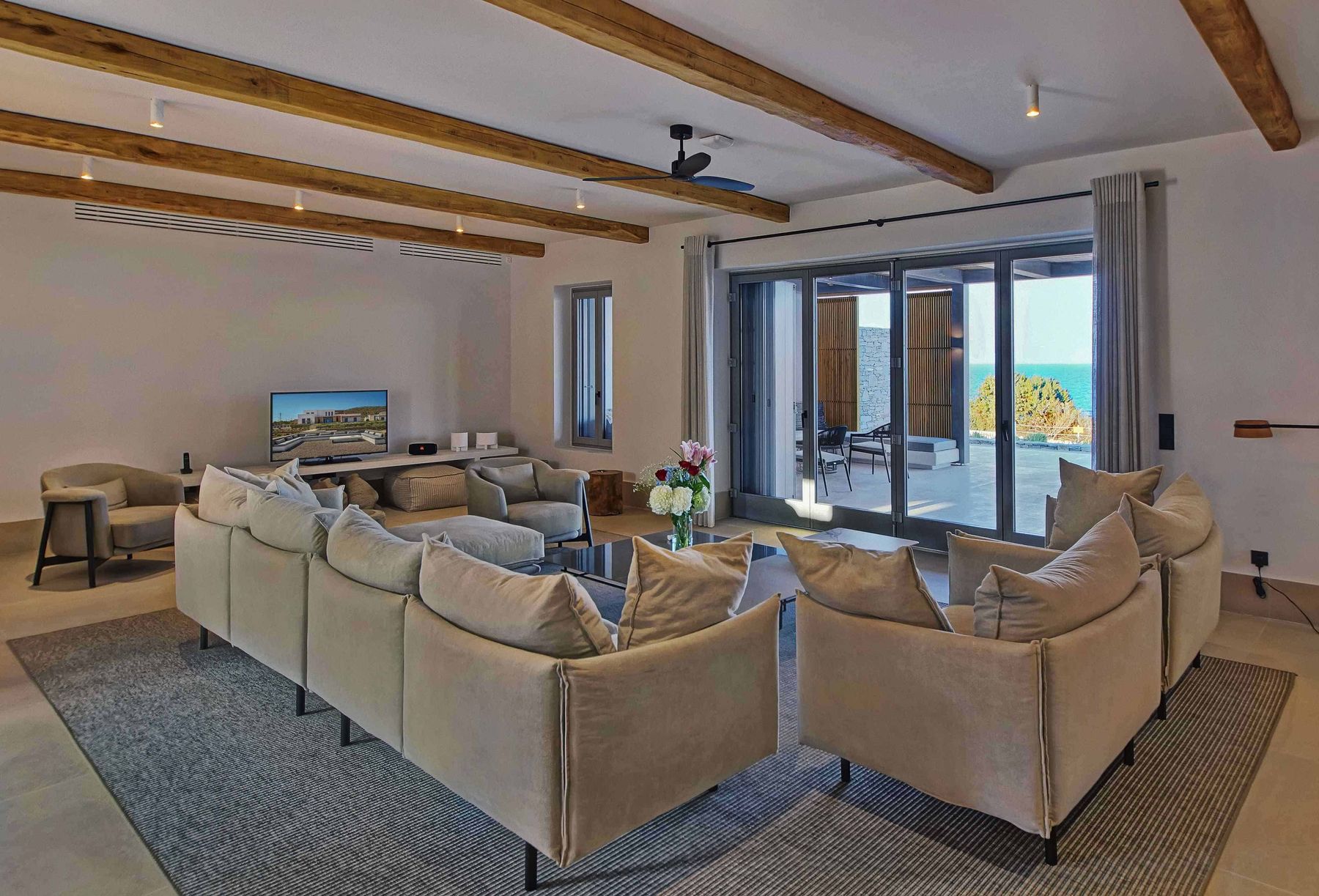 Amaryllis villa photo.