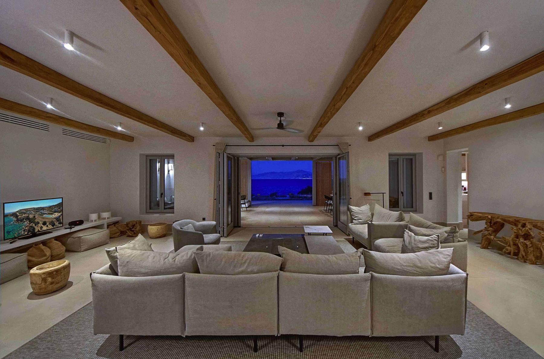 Amaryllis villa photo.