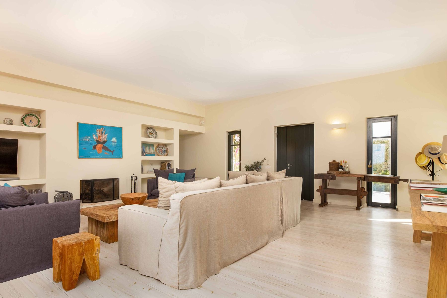 Lounge area with fireplace