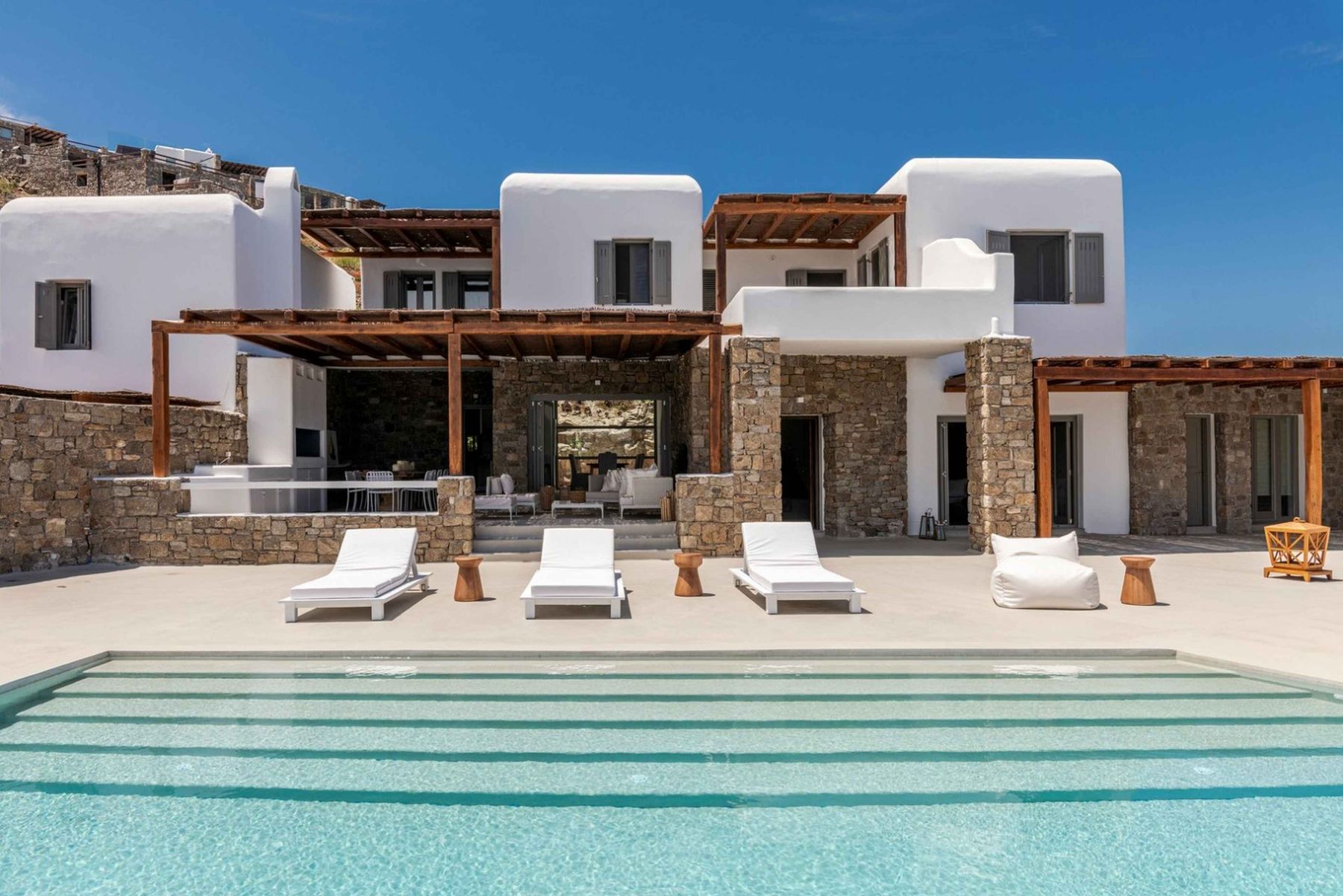 Sunbeam villa photo.