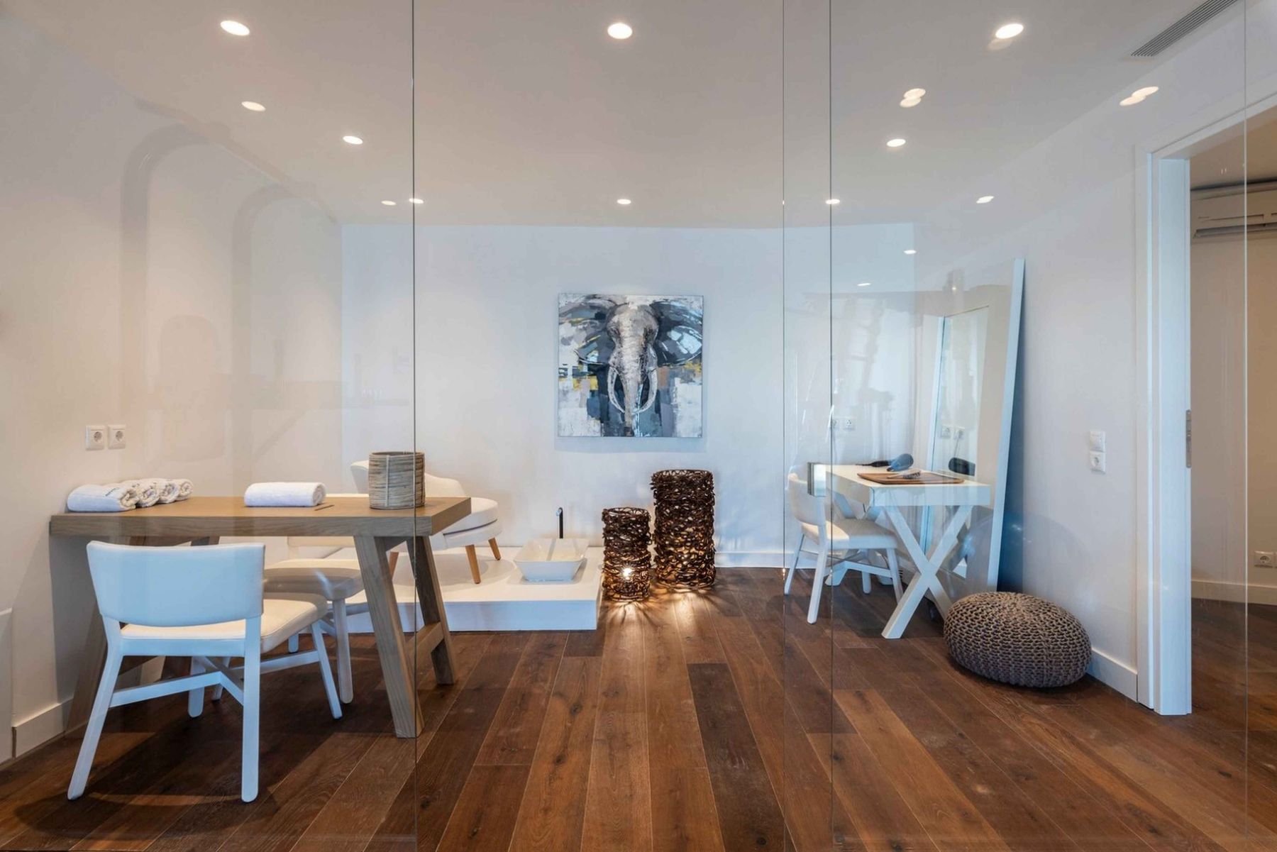 Sunbeam villa photo.