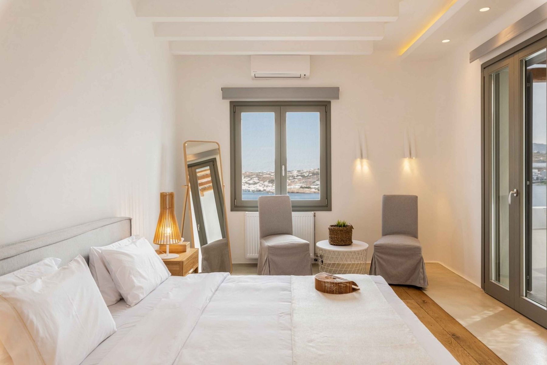 Sunbeam villa photo.