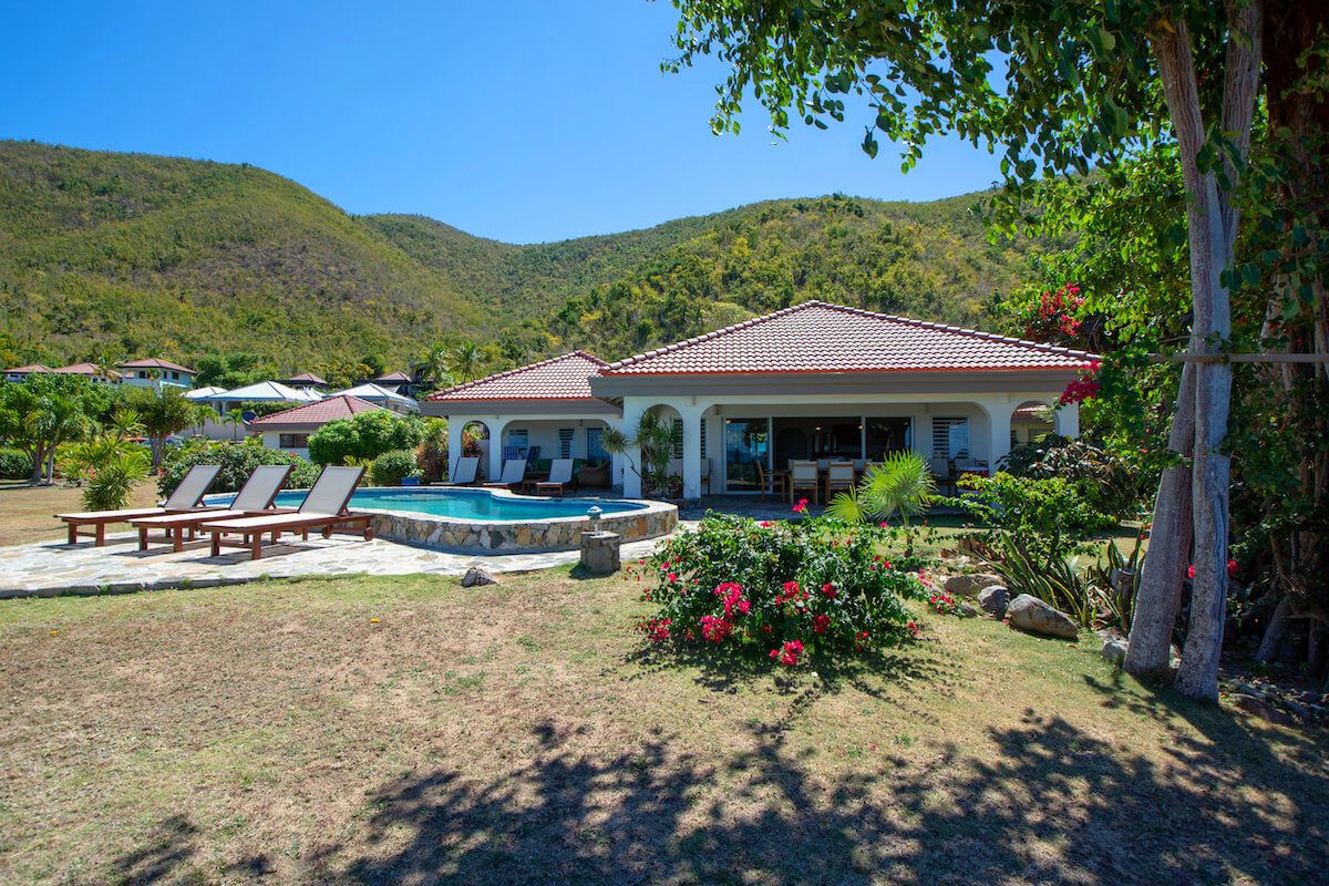 Villa on the Beach villa photo.