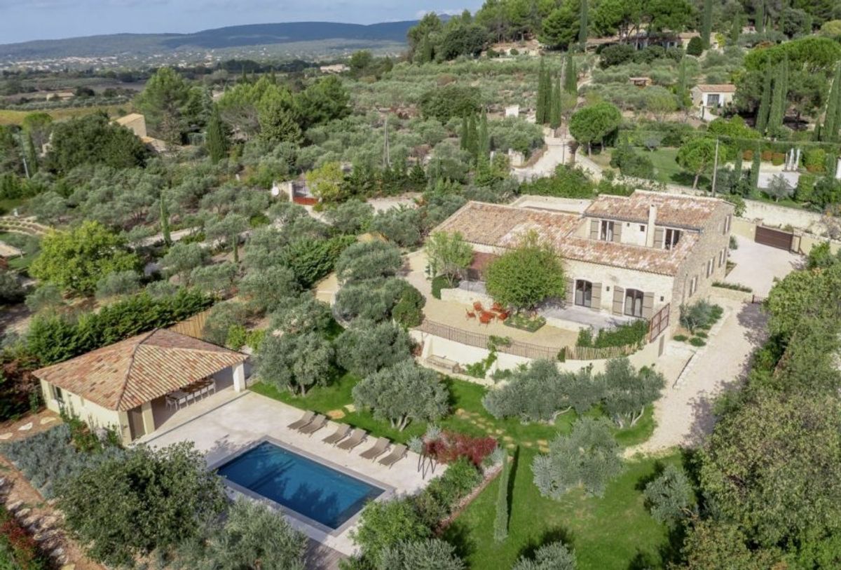 Mas la Mirande villa photo.