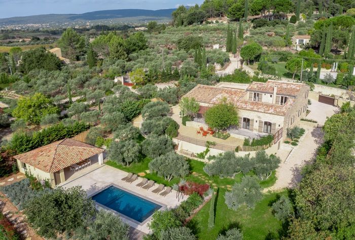Mas la Mirande villa photo.