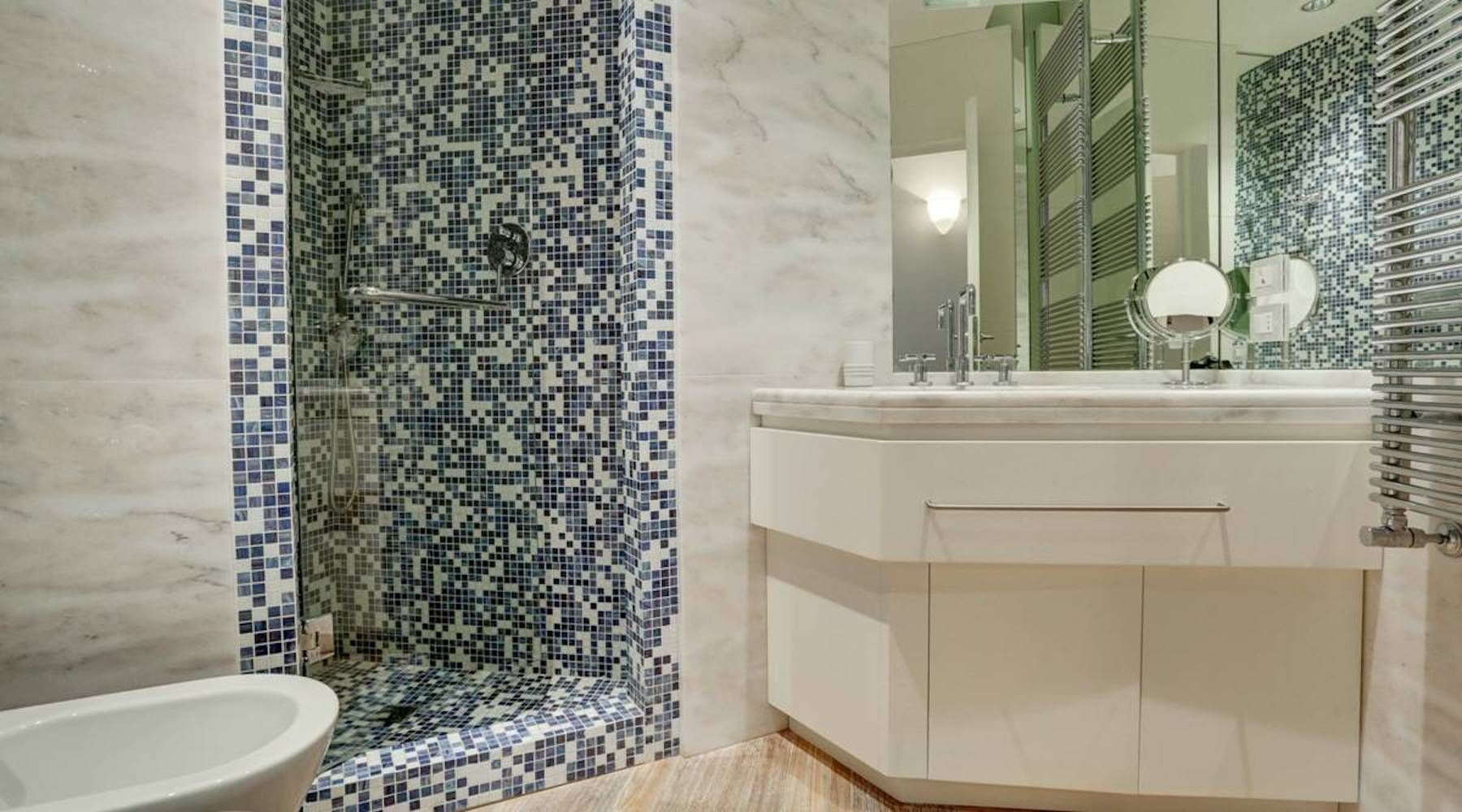 Ensuite